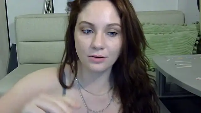 emerieskye20 online show from March 3, 2025, 7:06 pm