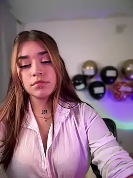 JoselinFlower  online show from December 31, 2024, 9:28 pm