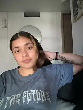 JoselinFlower  online show from March 2, 2025, 5:36 pm