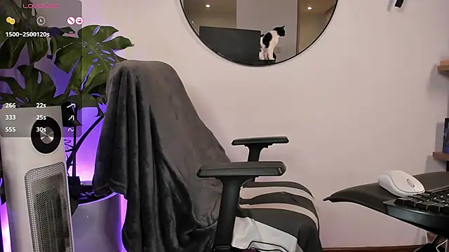 Snapshot of ariana_fitl_ chatting on January 30, 2025, 6:03 am ariana fitl online show from January 30, 2025, 6:03 am