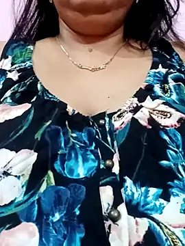 Snapshot of meribebo chatting on February 20, 2025, 2:46 pm meribebo online show from February 20, 2025, 2:46 pm