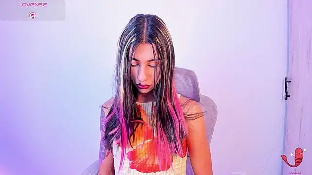 Snapshot of sofiaa_grey_ chatting on November 16, 2025, 1:06 pm sofiaa grey online show from November 16, 2025, 1:06 pm