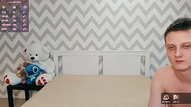 Snapshot of shaameless chatting on January 2, 2025, 2:35 pm shaameless online show from January 2, 2025, 2:35 pm