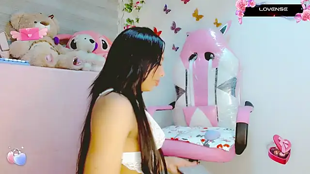 amaranta1411- online show from March 23, 2025, 2:04 am