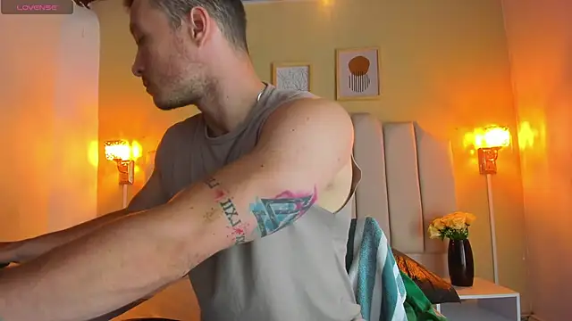 Snapshot of juan_prior chatting on November 17, 2025, 1:28 pm juan prior online show from November 17, 2025, 1:28 pm