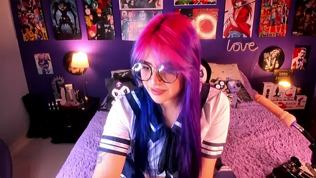 anne cross online show from March 18, 2025, 1:53 am