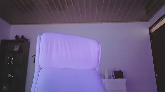 Olivia seex online show from September 26, 2025, 1:37 pm