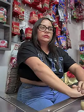 Snapshot of Sol_biglips chatting on December 19, 2024, 6:23 pm Sol biglips online show from December 19, 2024, 6:23 pm