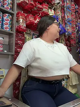 Snapshot of Sol_biglips chatting on January 21, 2025, 6:23 pm Sol biglips online show from January 21, 2025, 6:23 pm