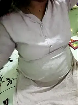 Snapshot of NEHA-DESHI chatting on February 14, 2025, 10:28 am NEHA-DESHI online show from February 14, 2025, 10:28 am