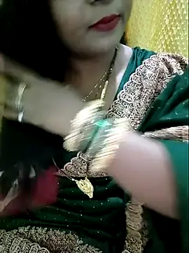 Snapshot of NEHA-DESHI chatting on October 18, 2025, 7:03 pm NEHA-DESHI online show from October 18, 2025, 7:03 pm