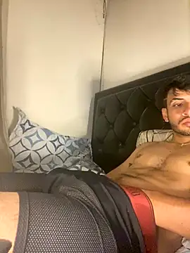 Snapshot of tom_thick chatting on December 7, 2024, 7:16 am tom thick online show from December 7, 2024, 7:16 am