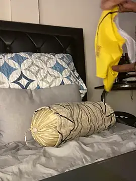 Snapshot of tom_thick chatting on December 30, 2024, 5:44 pm tom thick online show from December 30, 2024, 5:44 pm