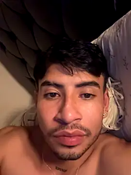 Snapshot of tom_thick chatting on September 12, 2025, 6:02 am tom thick online show from September 12, 2025, 6:02 am