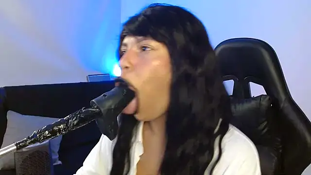 Anabel693 online show from February 6, 2025, 2:15 pm