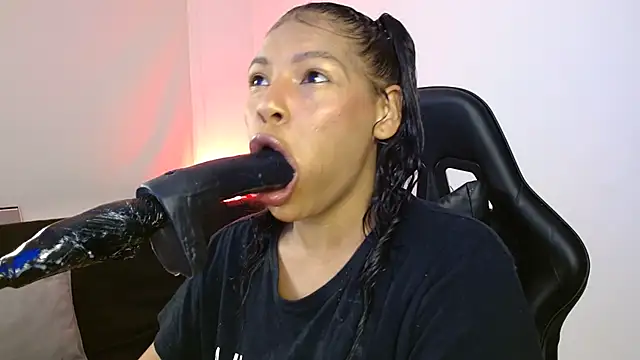 Anabel693 online show from March 11, 2025, 7:37 am