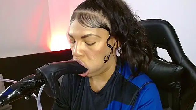 Anabel693 online show from March 13, 2025, 7:42 am