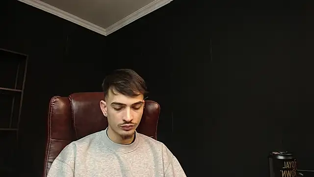 Snapshot of BrandonTate chatting on February 25, 2025, 4:21 pm BrandonTate online show from February 25, 2025, 4:21 pm