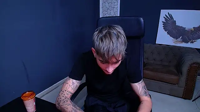 Snapshot of BrandonTate chatting on September 20, 2025, 10:16 am BrandonTate online show from September 20, 2025, 10:16 am