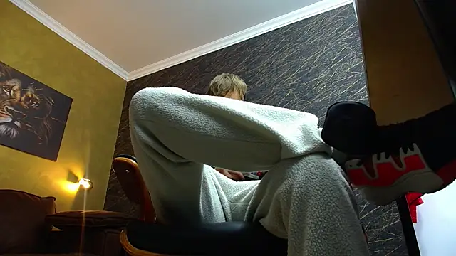 BrandonTate online show from November 20, 2025, 8:47 am