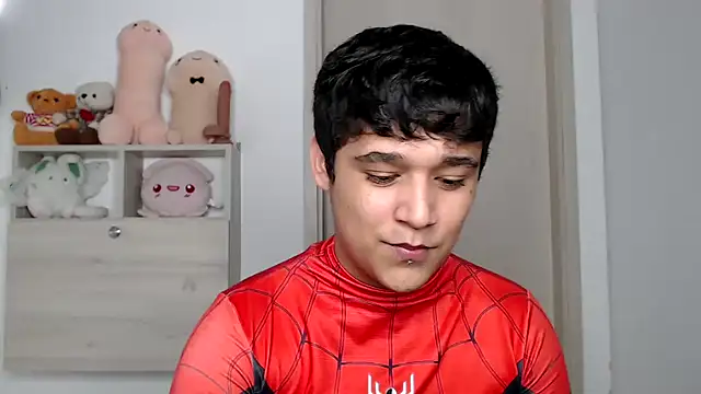 kaiine190 online show from October 31, 2025, 7:26 pm