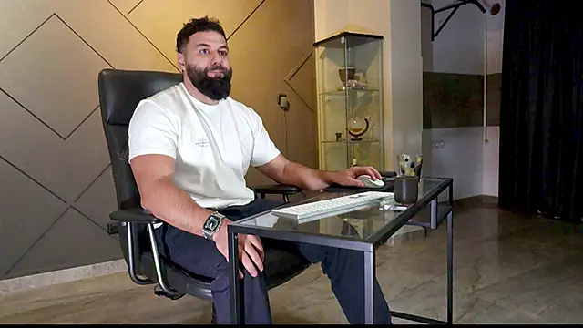 mattmasterss online show from February 18, 2025, 10:03 pm