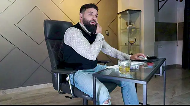 mattmasterss online show from February 20, 2025, 11:21 pm