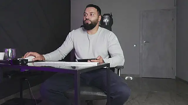 mattmasterss online show from October 9, 2025, 12:52 am