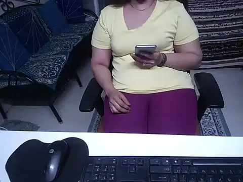 Snapshot of Arushisingh8888 chatting on January 28, 2025, 9:19 am Arushisingh8888 online show from January 28, 2025, 9:19 am