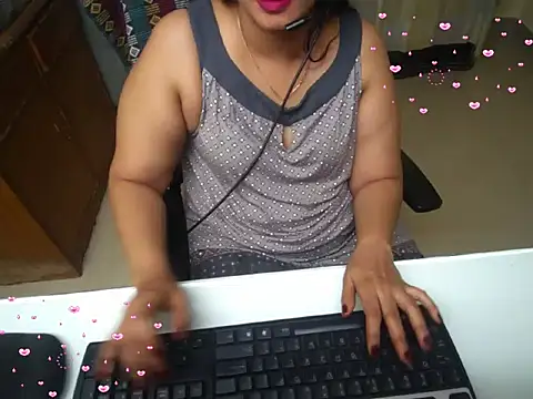 Snapshot of Arushisingh8888 chatting on September 19, 2025, 12:17 pm Arushisingh8888 online show from September 19, 2025, 12:17 pm