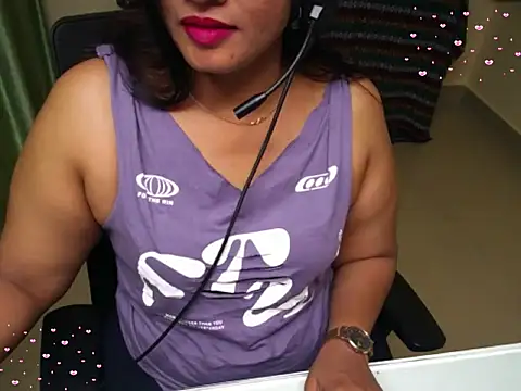 Snapshot of Arushisingh8888 chatting on November 8, 2025, 1:44 pm Arushisingh8888 online show from November 8, 2025, 1:44 pm