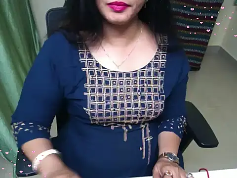 Snapshot of Arushisingh8888 chatting on November 15, 2025, 1:18 pm Arushisingh8888 online show from November 15, 2025, 1:18 pm