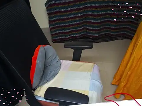 Snapshot of Arushisingh8888 chatting on November 23, 2025, 11:43 am Arushisingh8888 online show from November 23, 2025, 11:43 am