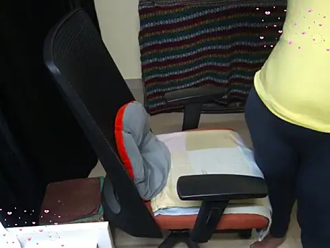 Snapshot of Arushisingh8888 chatting on November 25, 2025, 10:26 am Arushisingh8888 online show from November 25, 2025, 10:26 am