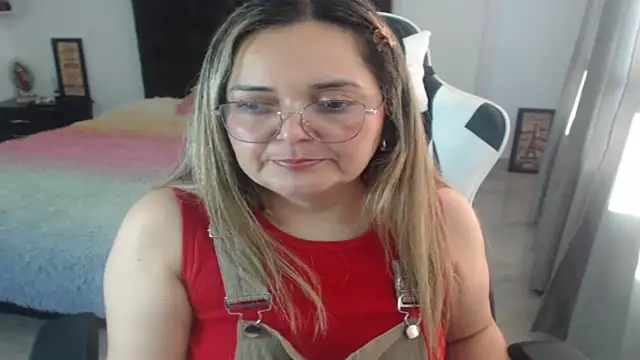 Snapshot of samy_vsn chatting on February 19, 2025, 10:31 pm samy vsn online show from February 19, 2025, 10:31 pm