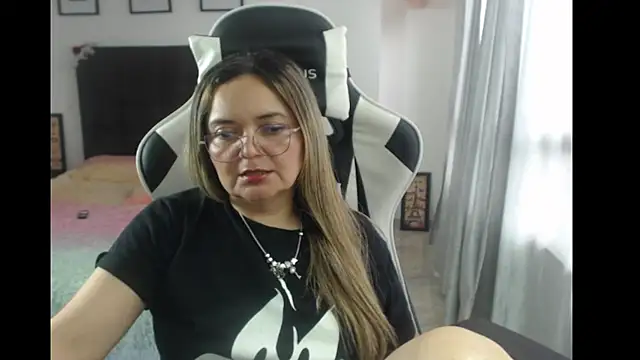 Snapshot of samy_vsn chatting on March 20, 2025, 8:51 pm samy vsn online show from March 20, 2025, 8:51 pm