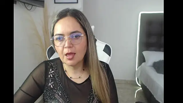 Snapshot of samy_vsn chatting on October 5, 2025, 5:11 pm samy vsn online show from October 5, 2025, 5:11 pm
