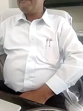 Hot-man39 online show from December 2, 2024, 6:09 am