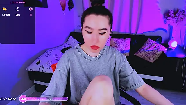 Snapshot of Lily_xBabe chatting on October 22, 2025, 8:36 am Lily xBabe online show from October 22, 2025, 8:36 am