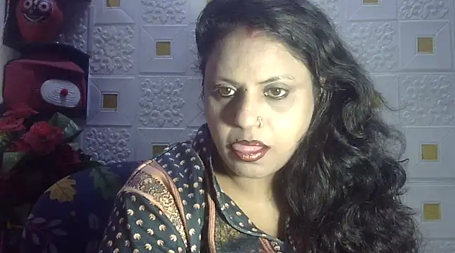 Snapshot of Sexy_komolika chatting on February 17, 2025, 5:43 pm Sexy komolika online show from February 17, 2025, 5:43 pm