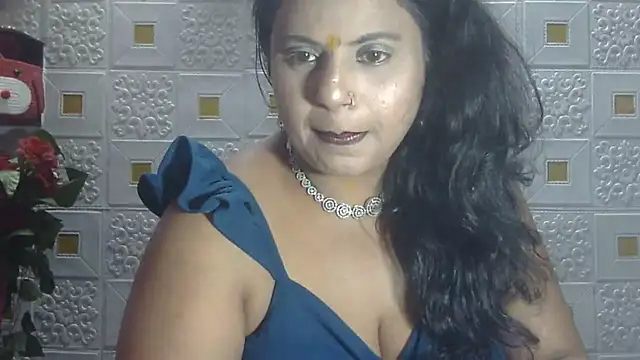 Snapshot of Sexy_komolika chatting on March 10, 2025, 5:07 pm Sexy komolika online show from March 10, 2025, 5:07 pm