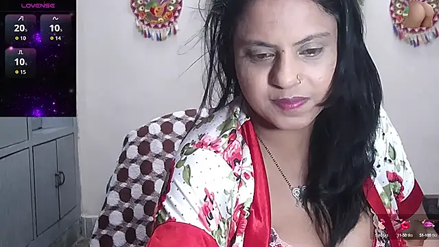 Snapshot of Sexy_komolika chatting on September 21, 2025, 11:01 am Sexy komolika online show from September 21, 2025, 11:01 am