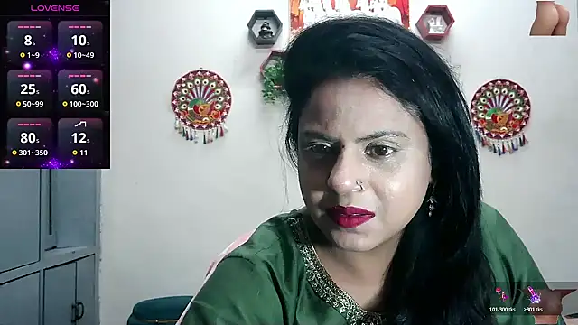 Snapshot of Sexy_komolika chatting on October 19, 2025, 5:35 pm Sexy komolika online show from October 19, 2025, 5:35 pm