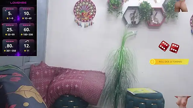 Snapshot of Sexy_komolika chatting on November 3, 2025, 2:51 pm Sexy komolika online show from November 3, 2025, 2:51 pm