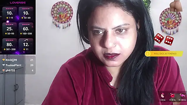 Snapshot of Sexy_komolika chatting on November 11, 2025, 2:44 am Sexy komolika online show from November 11, 2025, 2:44 am