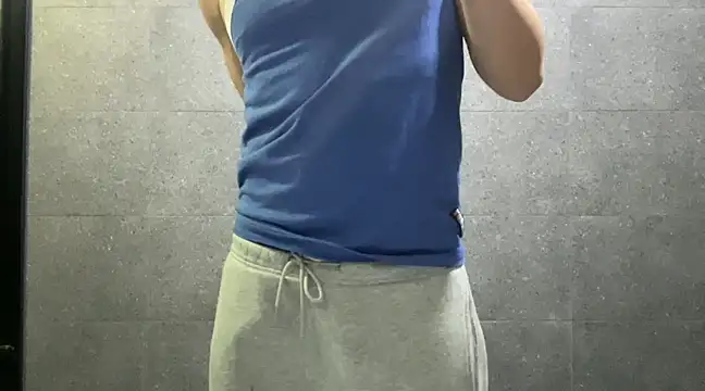 Snapshot of taka32204 chatting on December 30, 2024, 12:52 pm taka32204 online show from December 30, 2024, 12:52 pm