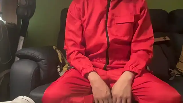 Snapshot of taka32204 chatting on September 18, 2025, 4:31 pm taka32204 online show from September 18, 2025, 4:31 pm