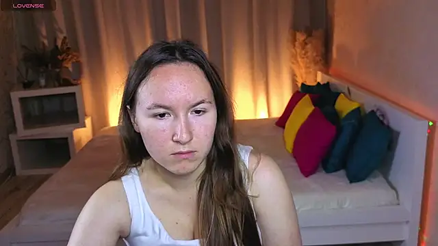 Little doll meow online show from September 16, 2025, 3:29 am