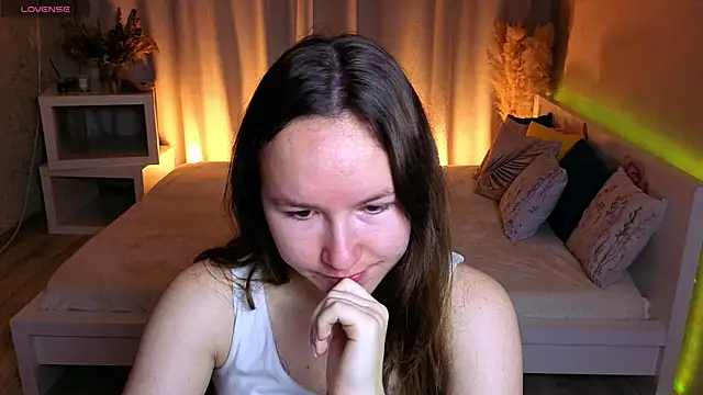 Little doll meow online show from October 10, 2025, 2:43 am