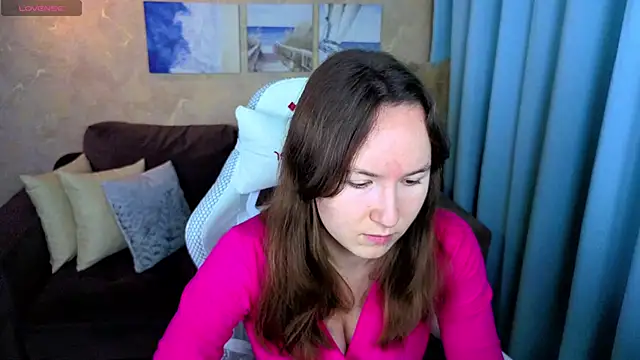 Little doll meow online show from December 5, 2025, 2:53 am